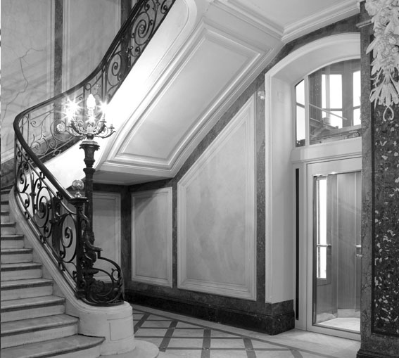 escalier et ascenseur